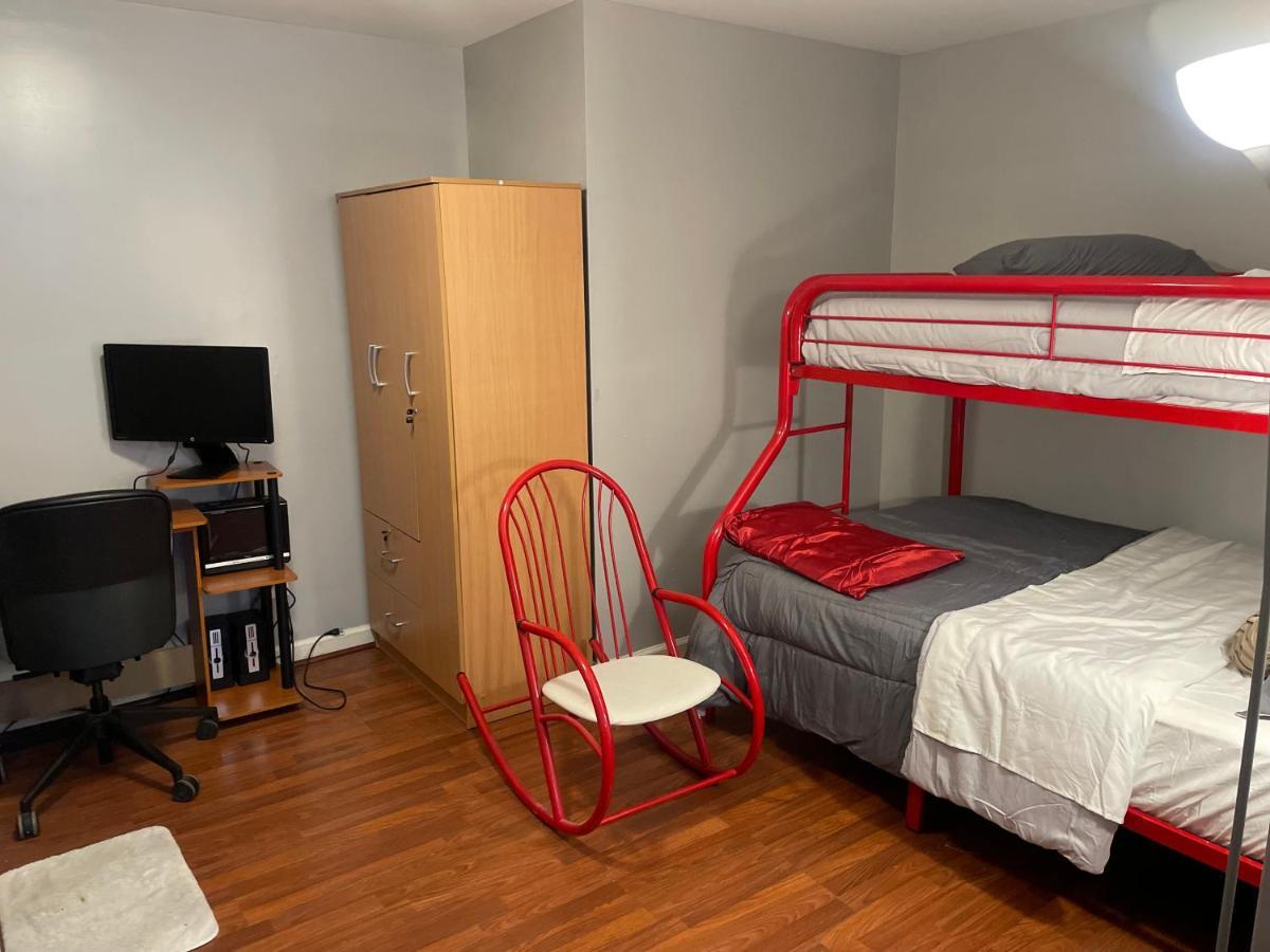 Cute 2-Brm Walkout Apt With Pool Table And Theater Appartement Lexington Buitenkant foto