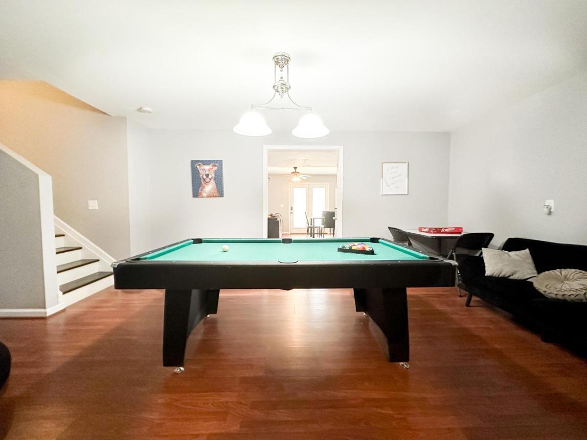 Cute 2-Brm Walkout Apt With Pool Table And Theater Appartement Lexington Buitenkant foto